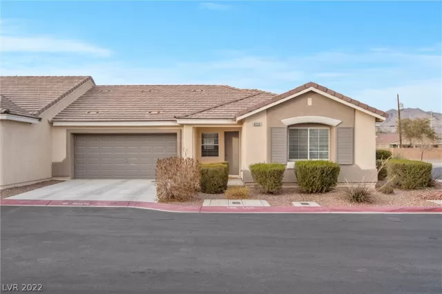 MLS: 2361064 Condo For Sale