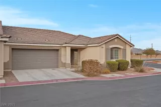 Photo #2: 2361064 Listing