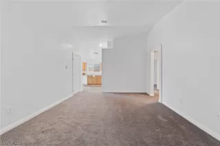 Photo #6: 2361064 Listing