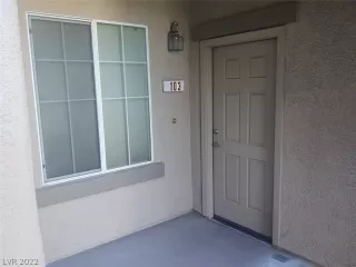 Photo #1: 2361066 Listing 