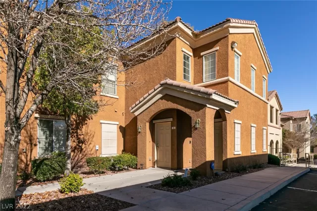 MLS: 2361070 Condo For Sale