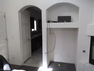 Photo #2: 2361074 Listing