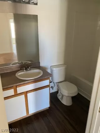 Photo #2: 2361102 Listing 