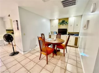Photo #6: 2361129 Listing 