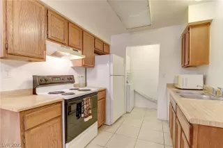 Photo #3: 2361131 Listing 