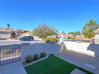 Photo #4: 2361176 Listing