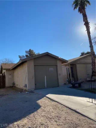 Photo #2: 2361180 Listing 