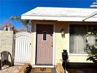 Photo #1: 2361181 Listing 