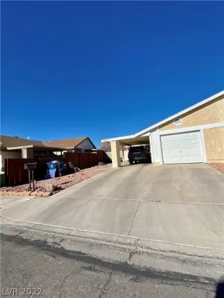 Photo #2: 2361181 Listing 