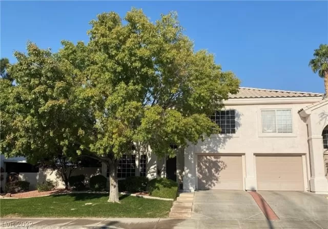 MLS: 2361213 Condo For Sale