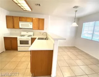 Photo #2: 2361214 Listing 