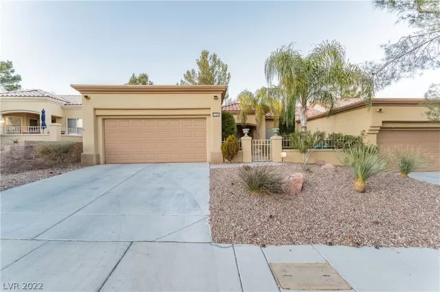 MLS: 2361247 Condo For Sale