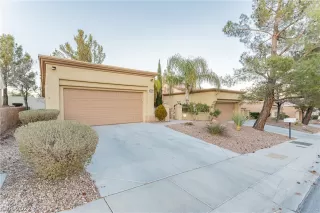 Photo #2: 2361247 Listing 