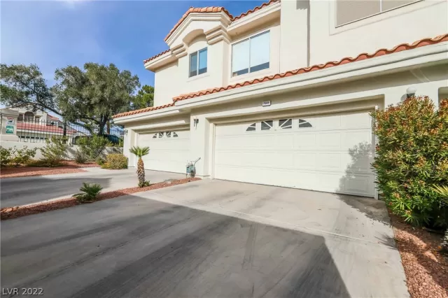 MLS: 2361271 Condo For Sale