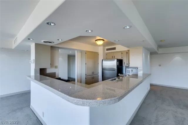 MLS: 2361275 Condo For Sale