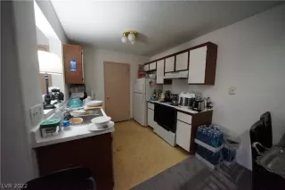 Photo #4: 2361278 Listing