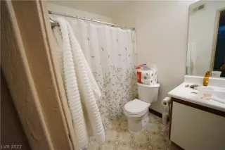 Photo #6: 2361278 Listing