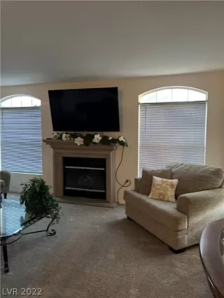 Photo #2: 2361293 Listing 