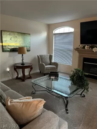Photo #3: 2361293 Listing 