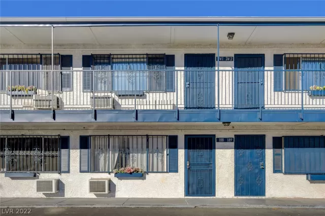 MLS: 2361305 Condo For Sale