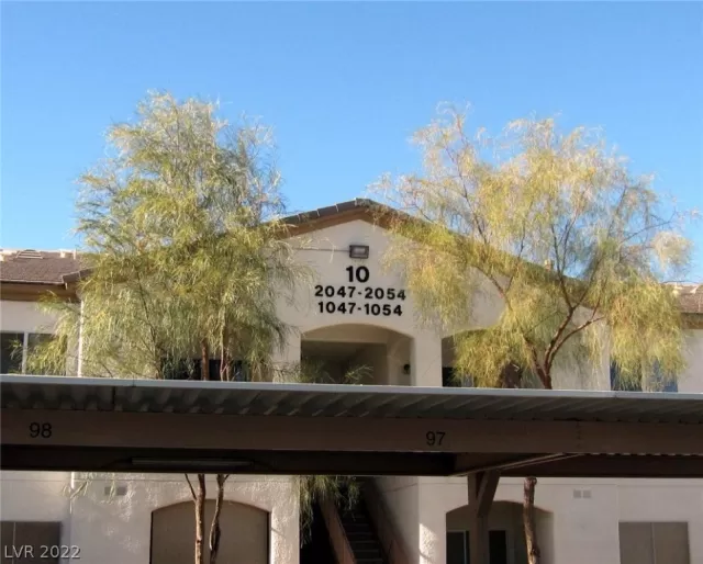 MLS: 2361398 Condo For Sale