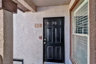 Photo #2: 2361403 Listing 