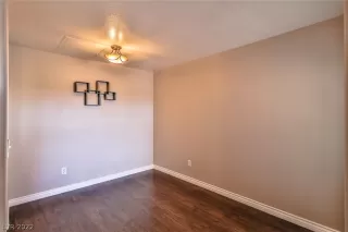 Photo #4: 2361403 Listing 