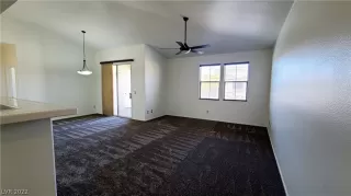 Photo #4: 2361420 Listing 