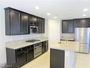 Photo #1: 2361466 Listing