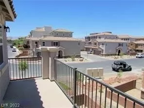 Photo #4: 2361466 Listing