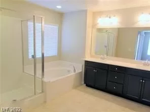 Photo #6: 2361466 Listing