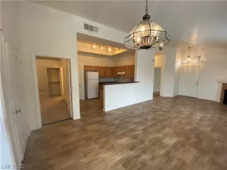 Photo #3: 2361536 Listing 