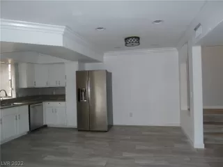 Photo #4: 2361605 Listing 