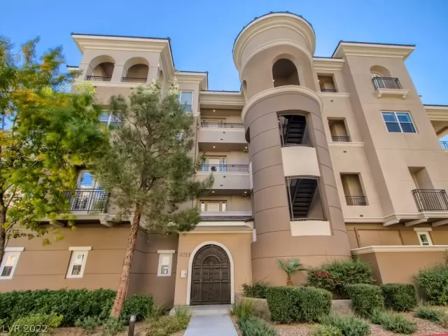 MLS: 2361636 Condo For Sale