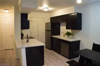 Photo #1: 2361650 Listing