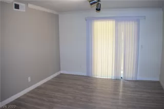 Photo #5: 2361650 Listing