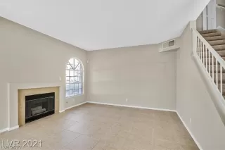 Photo #2: 2361653 Listing 