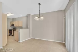 Photo #4: 2361653 Listing 