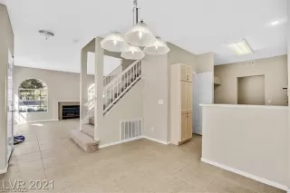 Photo #5: 2361653 Listing 