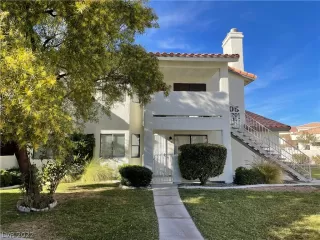 Photo #5: 2361685 Listing 