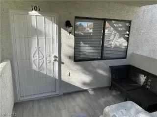 Photo #6: 2361685 Listing 