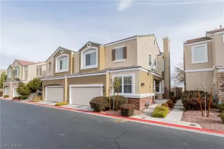 Photo #5: 2361692 Listing