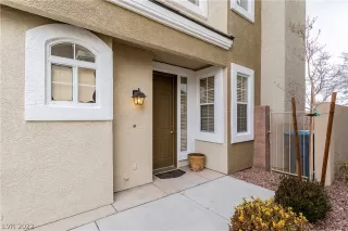 Photo #6: 2361692 Listing