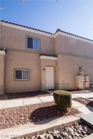 Photo #1: 2361693 Listing 