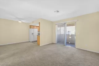 Photo #6: 2361694 Listing