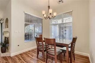 Photo #5: 2361718 Listing