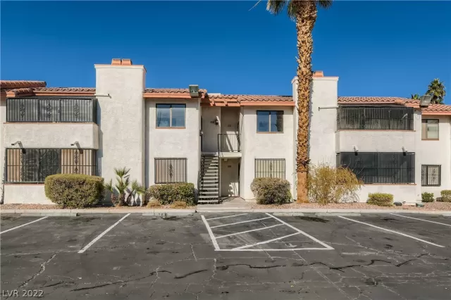 MLS: 2361758 Condo For Sale