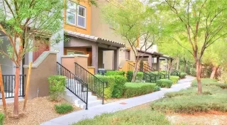 Photo #2: 2361828 Listing