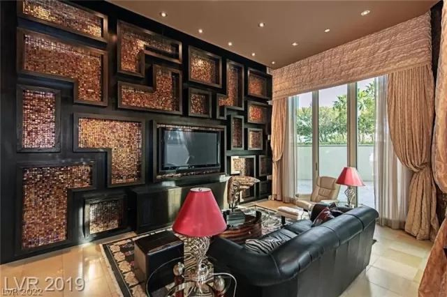 MLS: 2361855 Condo For Sale