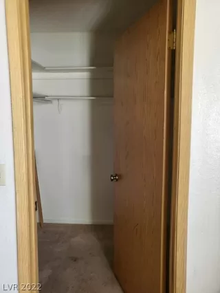 Photo #5: 2361866 Listing